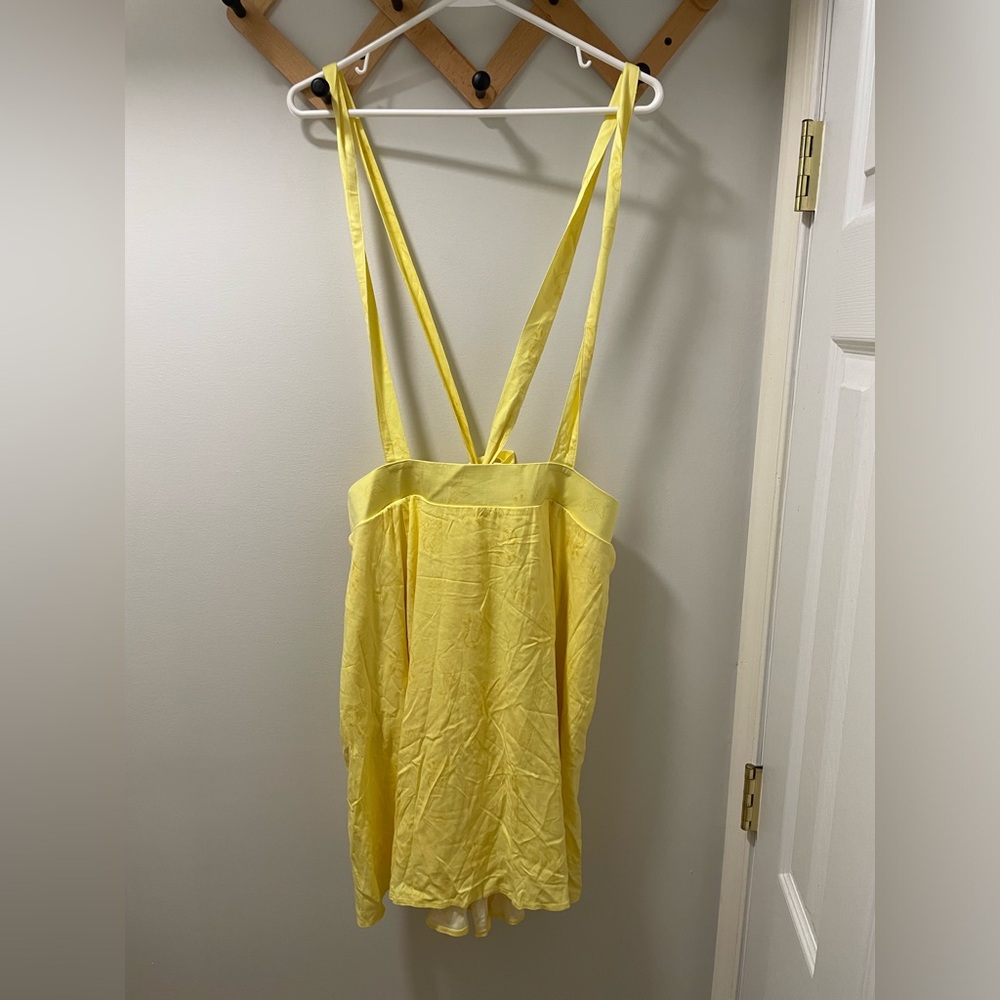 NEW! NWT! Disney Torrid Snow White Suspender Skirt